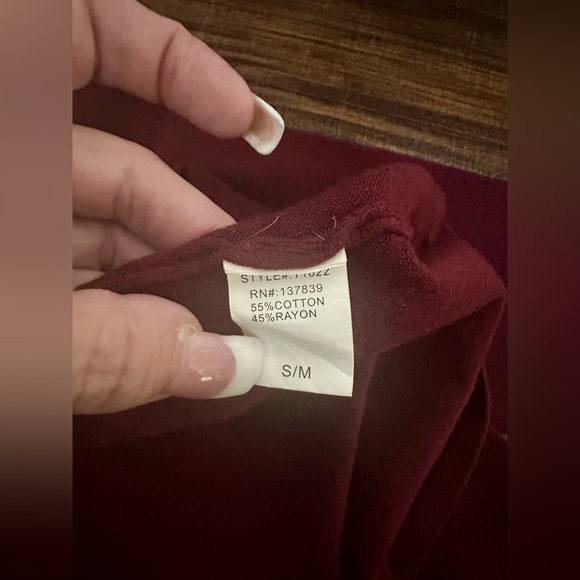 Dreamers Womens Cardigan Sweater Burgundy Knit Long Sleeve Lightweight Size S/M - Picture 6 of 6